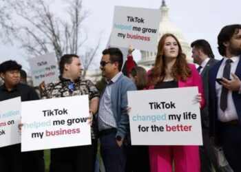 The House Democrats who contradict themselves by using TikTok while voting against it